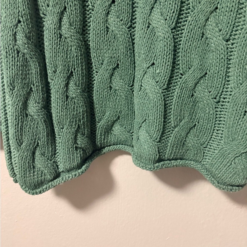 NWT Urban Outfitters BDG Skylar Oversized Cable Knit Pullover Sweater. Size Med - Picture 6 of 8